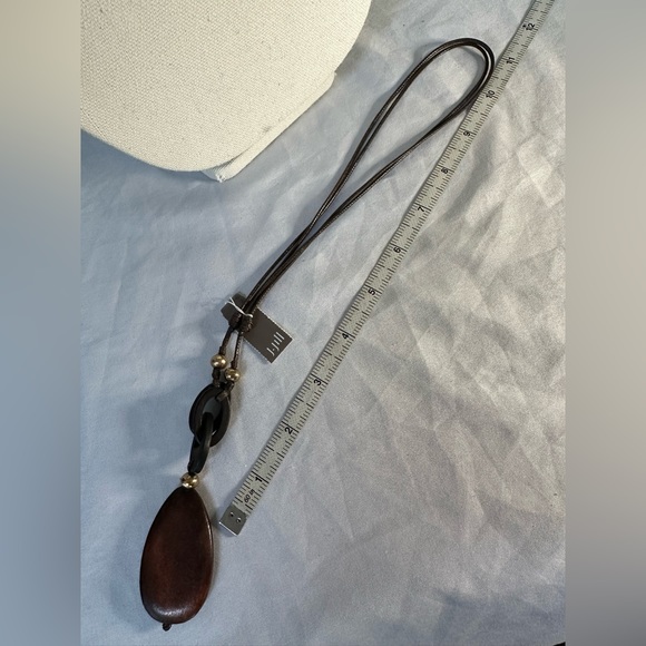 Long adjustable NWT J.Jill teardrop wooden bead necklace - Picture 3 of 4